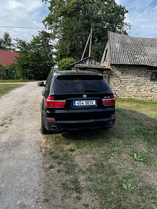 BMW x5 4.8i shadowline (2 фото из 10)