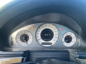 MERCEDES-BENZ E 320 CDI (8 фото из 11)