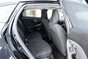 Volvo V40 City Safety 1.6 84kW (REG. TASUTUD!) (11 foto / 15)