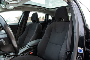 Volvo V40 City Safety 1.6 84kW (REG. TASUTUD!) (14 foto / 15)