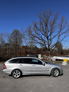 Mercedes-Benz C220 110kw Facelift (3 foto / 5)