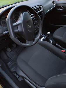 Peugeot 301 1.6 68kW 01/2013 (10 foto / 15)
