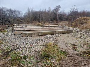 Müüme uued raudbetoonposte. (9 foto / 10)