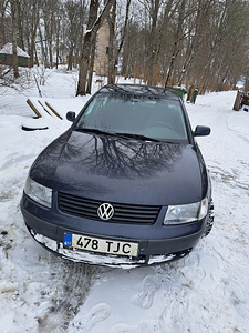 Фольксваген Пассат (1 фото из 8)