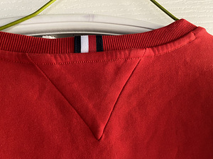 Tommy Hilfiger poiste pusa, s 176 (6 foto / 6)
