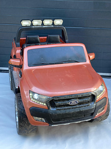 Laste Ford Ranger Elektriauto (1 foto / 3)