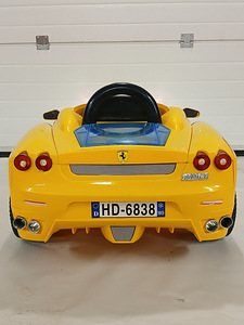 Laste Ferrari Elektriauto (5 foto / 5)