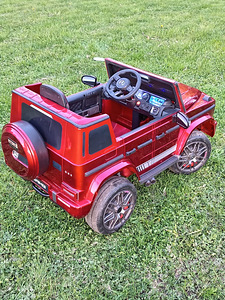 Mercedes-Benz G63 Laste Elektriauto (3 foto / 4)