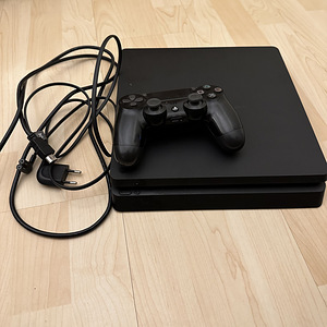 PS4 slim 500gb (1 фото из 4)