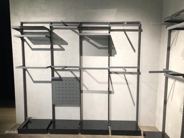 Система полок для магазина одежды + стол + стойка (фото #1)