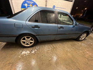 Mercedes w202 2.2d manual 1997 (2 foto / 8)