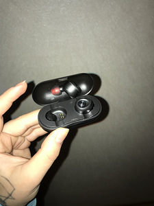 Bluetooth наушники 2шт . (2 фото из 3)