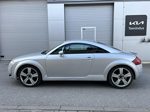 AUDI TT COUPE QUATTRO (4 foto / 11)