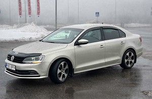 VOLKSWAGEN JETTA (1 foto / 10)