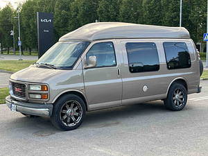 GMC SAVANA 1500 (1 фото из 13)