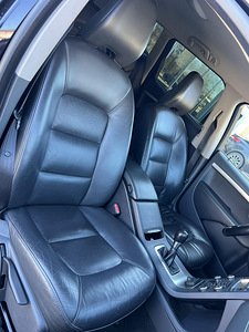 VOLVO V70 (9 фото из 10)