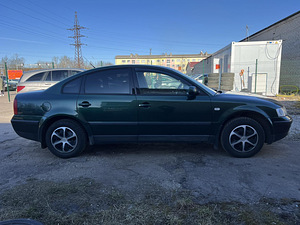 VOLKSWAGEN PASSAT (5 foto / 11)
