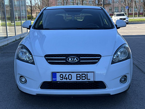 KIA CEED (3 foto / 10)