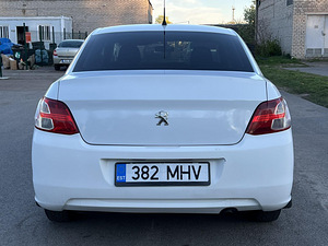 PEUGEOT 301 (8 foto / 11)