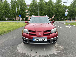 MITSUBISHI OUTLANDER (3 foto / 11)