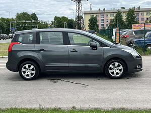 PEUGEOT 5008 (5 фото из 11)