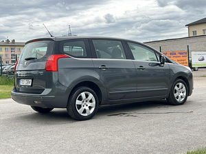 PEUGEOT 5008 (7 фото из 11)
