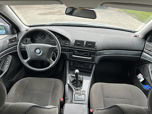 BMW 520I (9 foto / 10)
