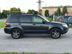SUBARU FORESTER (5 foto / 10)