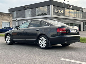 AUDI A6 (6 foto / 10)