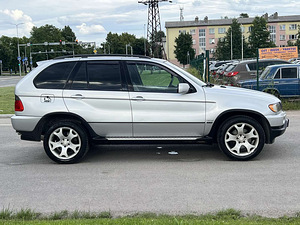 BMW x5 (5 foto / 10)