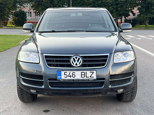 VOLKSWAGEN TOUAREG (3 foto / 11)