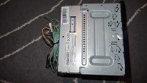 Pioneer AVH-2400BT (6 foto / 6)