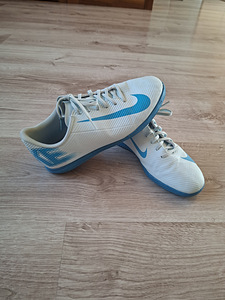 Nike puutsad 38.5 (2 фото из 4)