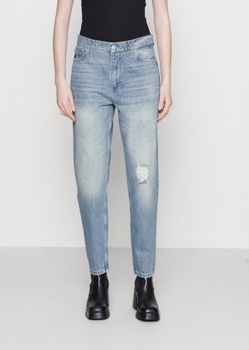 Calvin Klein teksad