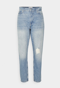 Calvin Klein teksad (4 foto / 8)