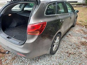 KIA CEED универсал 1,6 см3, 99 кВт, автомат (3 фото из 5)