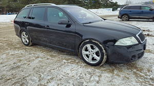 Продам автомобиль Skoda Octavia vRs (2 фото из 10)