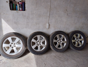 Продам литые диски хюндай Санто фе r18 (5 фото из 6)