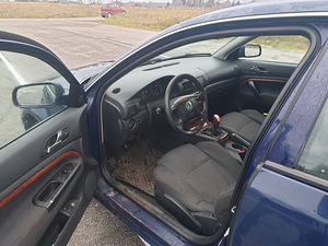 Škoda Superb 2003 (6 foto / 9)