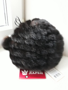 Uus naiste talvemüts kootud naaritsast (1 foto / 1)