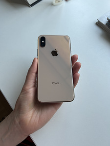 iPhone XS 64 GB (1 foto / 4)