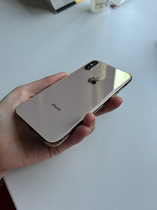 iPhone XS 64 GB (3 foto / 4)