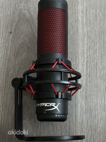 Продам микрофон HYPERX QUADCAST