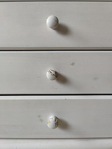 Valge riidekapp tammepuust (5 foto / 5)