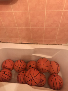 Продам баскетбольные мячи Umbro