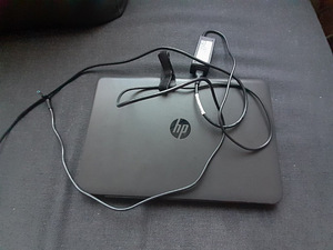 Ноутбук HP (3 фото из 3)