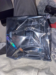 Rog Strix H470-i gaming motherboard (3 foto / 3)