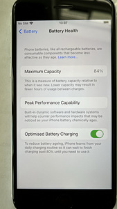 iPhone SE 128 ГБ 2020 г. (8 фото из 10)