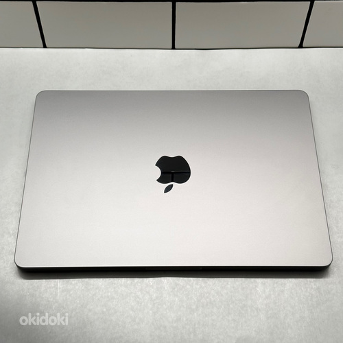 MacBook Air M2 (13" 2022) / 8 ГБ / 256 ГБ / INT (фото #2)