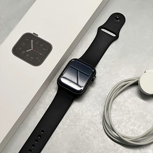 Apple Watch SE (1st Gen) / 44mm / GPS (2 foto / 3)